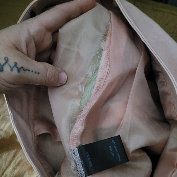 LULU'S | faux/ vegan leather lined mini skirt - Picture 8 of 8